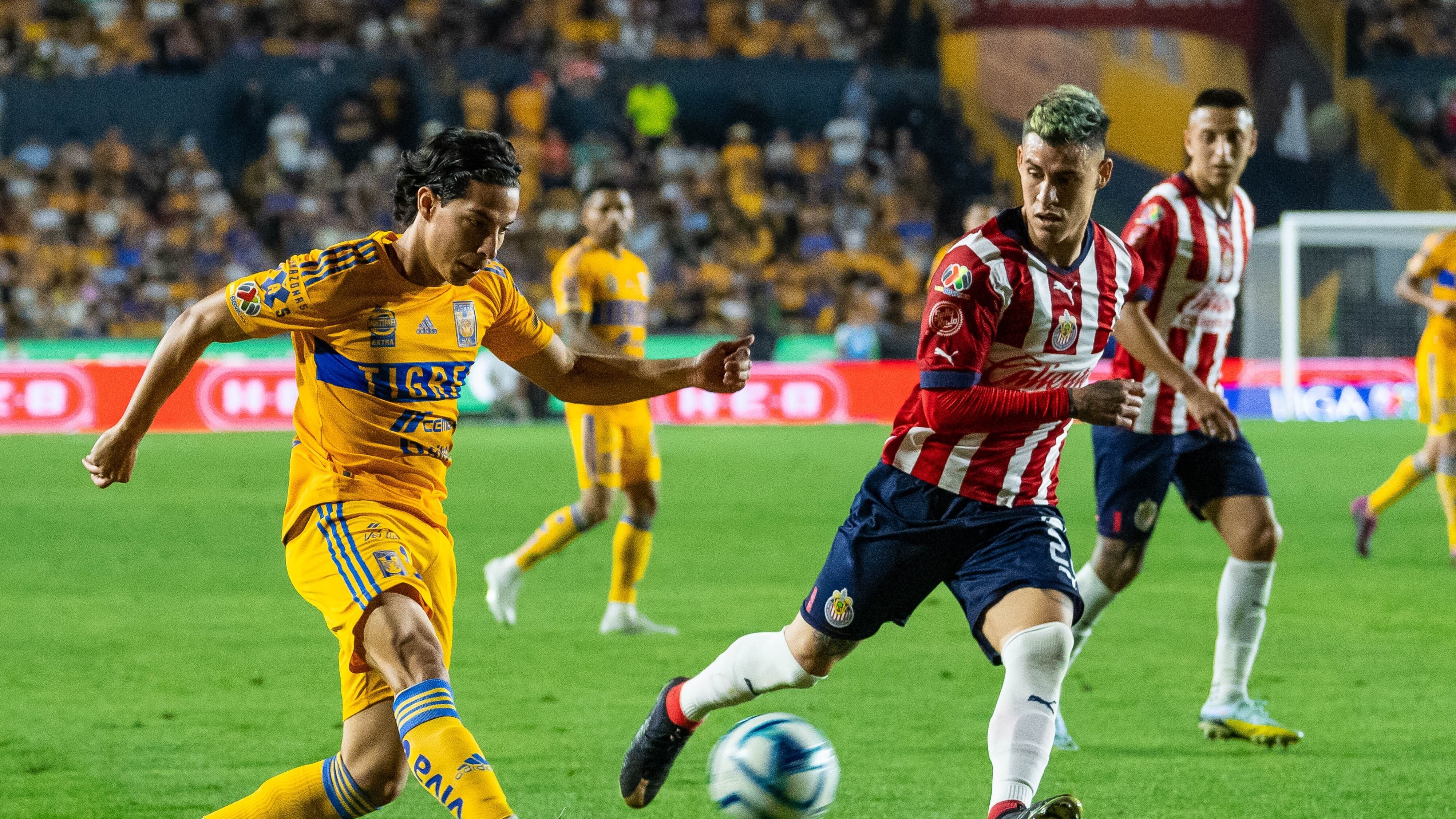 Tigres vs Chivas