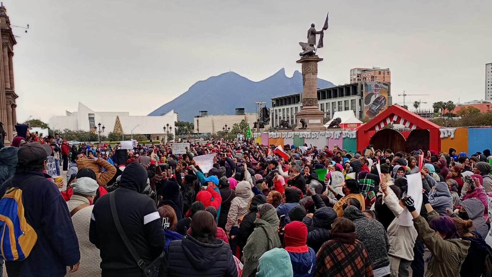 La reunión en la Explanada de los Héroes se desarrolló de forma pacífica.