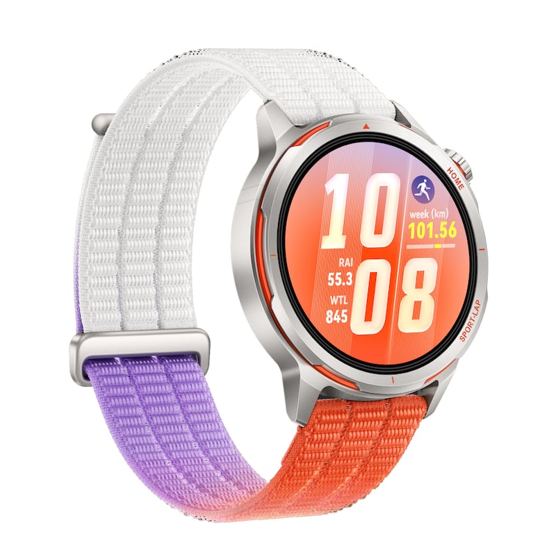 Ligero y preciso, este smartwatch acompaña a corredores de todos los niveles con planes de entrenamiento con IA. Su modo Maratón Inteligente lo convierten en un verdadero coach digital para mejorar tu desempeño en cada carrera