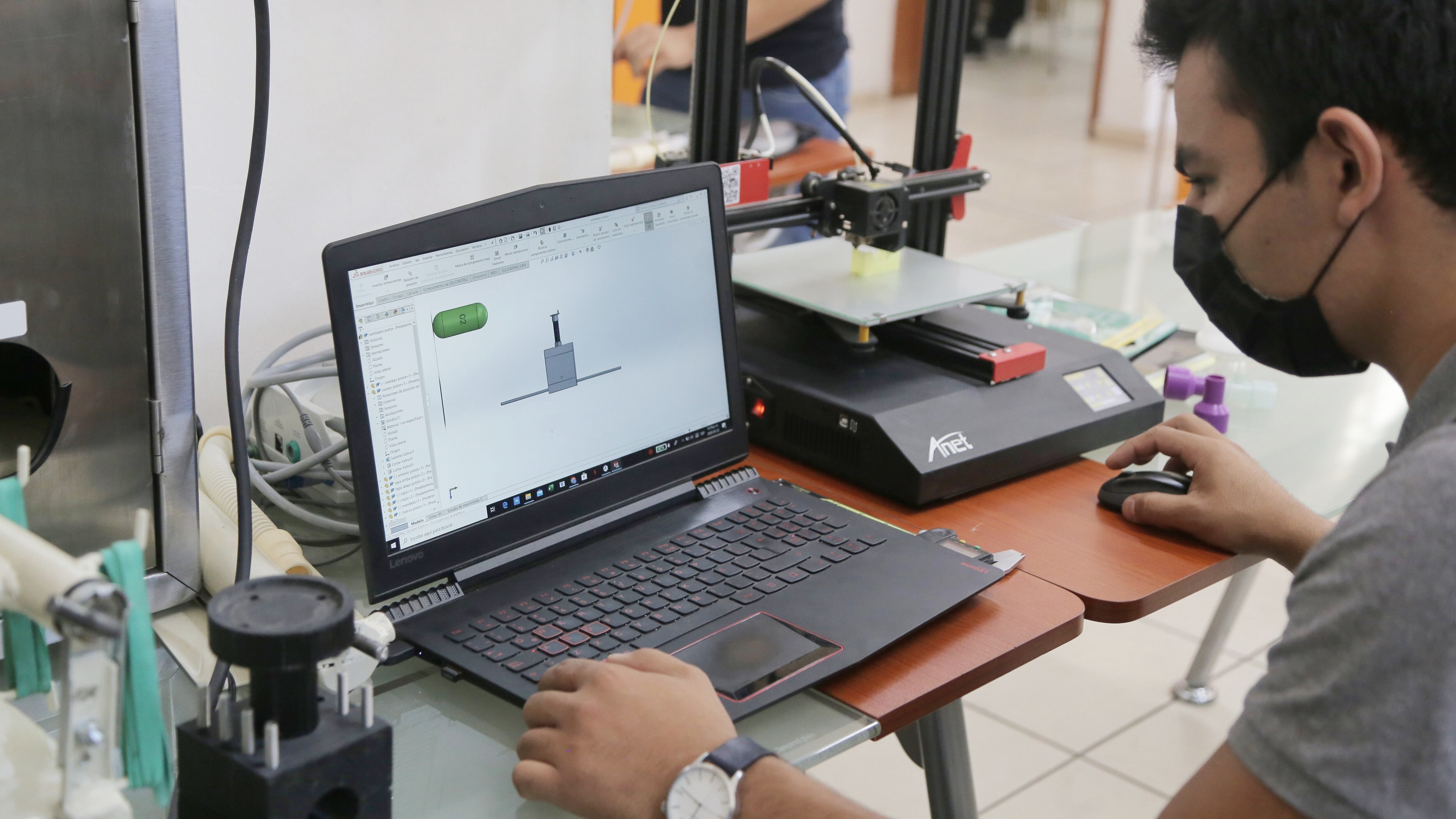 Jalisco lanza su programa de Becas Profesiones 2024