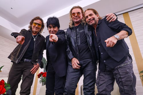 De una bodega de papas al Mundial y show gratuito en GDL: la historia de Maná a sus 40 años