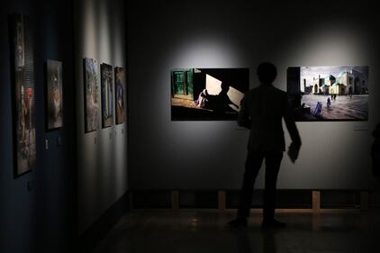 Steve McCurry llega a la CDMX para exponer sus fotografías más icónicas.