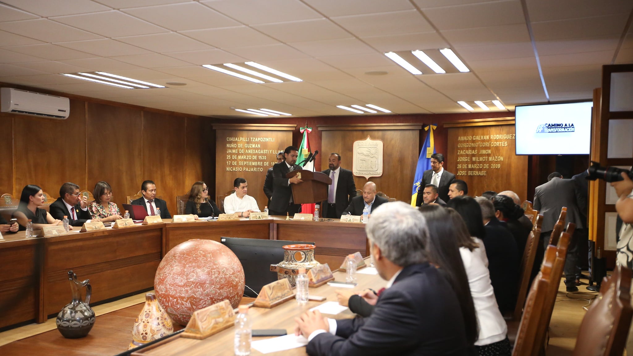 Chávez destacó las inversiones en materia de salud y seguridad.