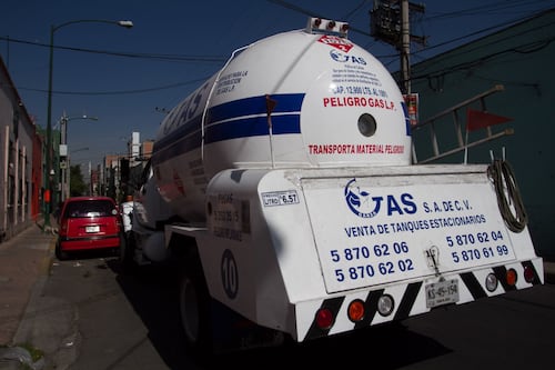 Alistan regulación de pipas de gas LP en CDMX, no podrán circular en horas pico