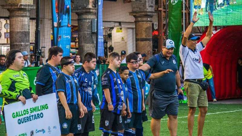 Gallos Smiling Querétaro.