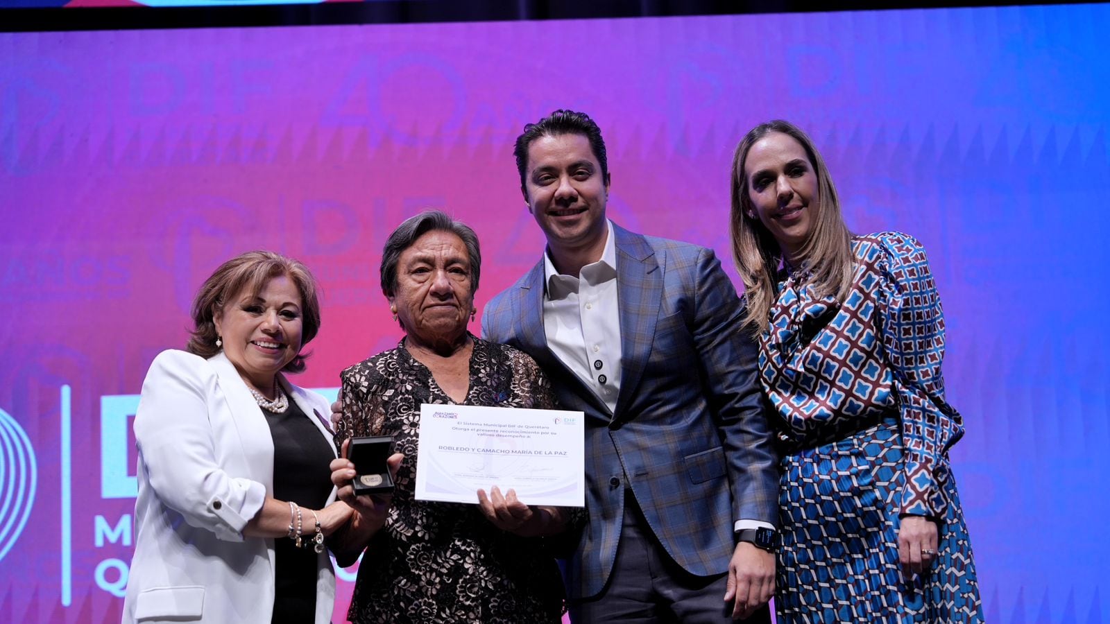 Conmemoran 40 años del DIF Municipal de Querétaro