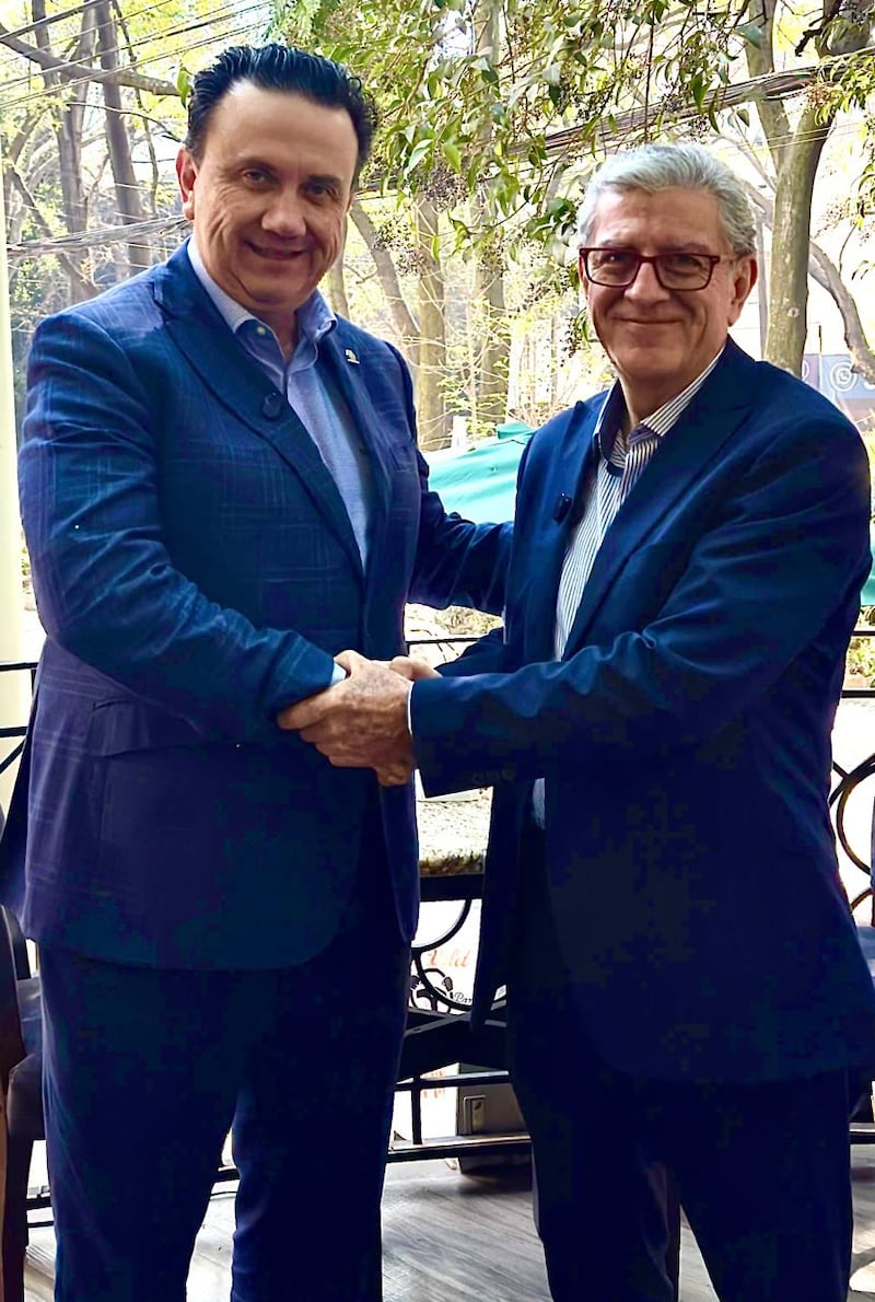 Juan José Sierra Álvarez, presidente nacional de COPARMEX, y Gerardo Cleto López Becerra, presidente de ConComercioPequeño