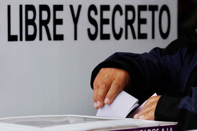 Destaca gobernador paridad de género en Jalisco. Foto: Alonso Crespo, Gaceta UDG