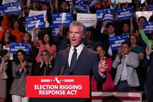 ¿Trump va por el gobernador de California? Gavin Newsom acusa revancha judicial hacia 2028