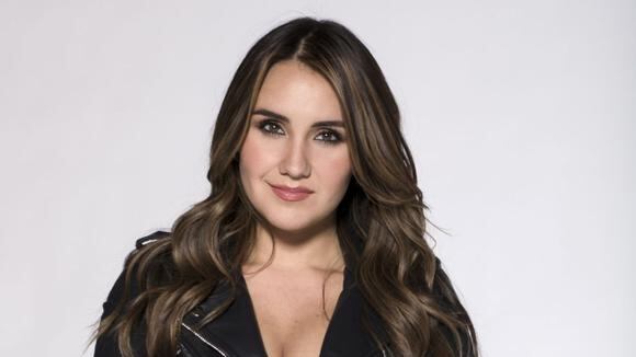 Dulce Maria para 'Falsa Identidad'