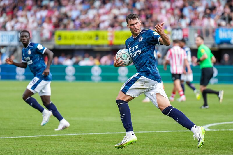 Santiago Giménez continúa en plan goleador con el Feyenoord I @Feyenoord