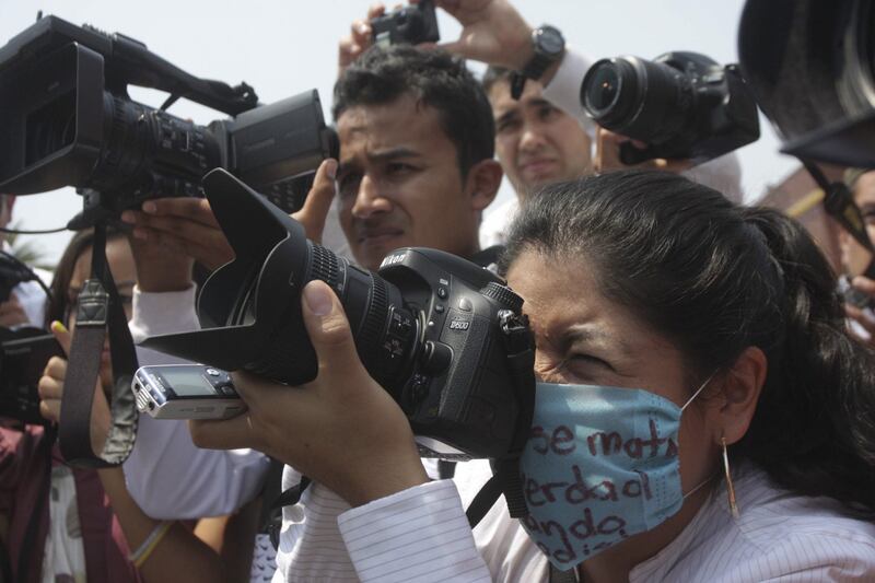 Leyes que protegen a periodistas mexicanos, sin cobertura nacional