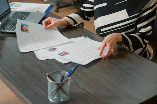 ¿Qué palabras y habilidades no deben faltar en tu currículum? Claves para obtener tu próximo empleo