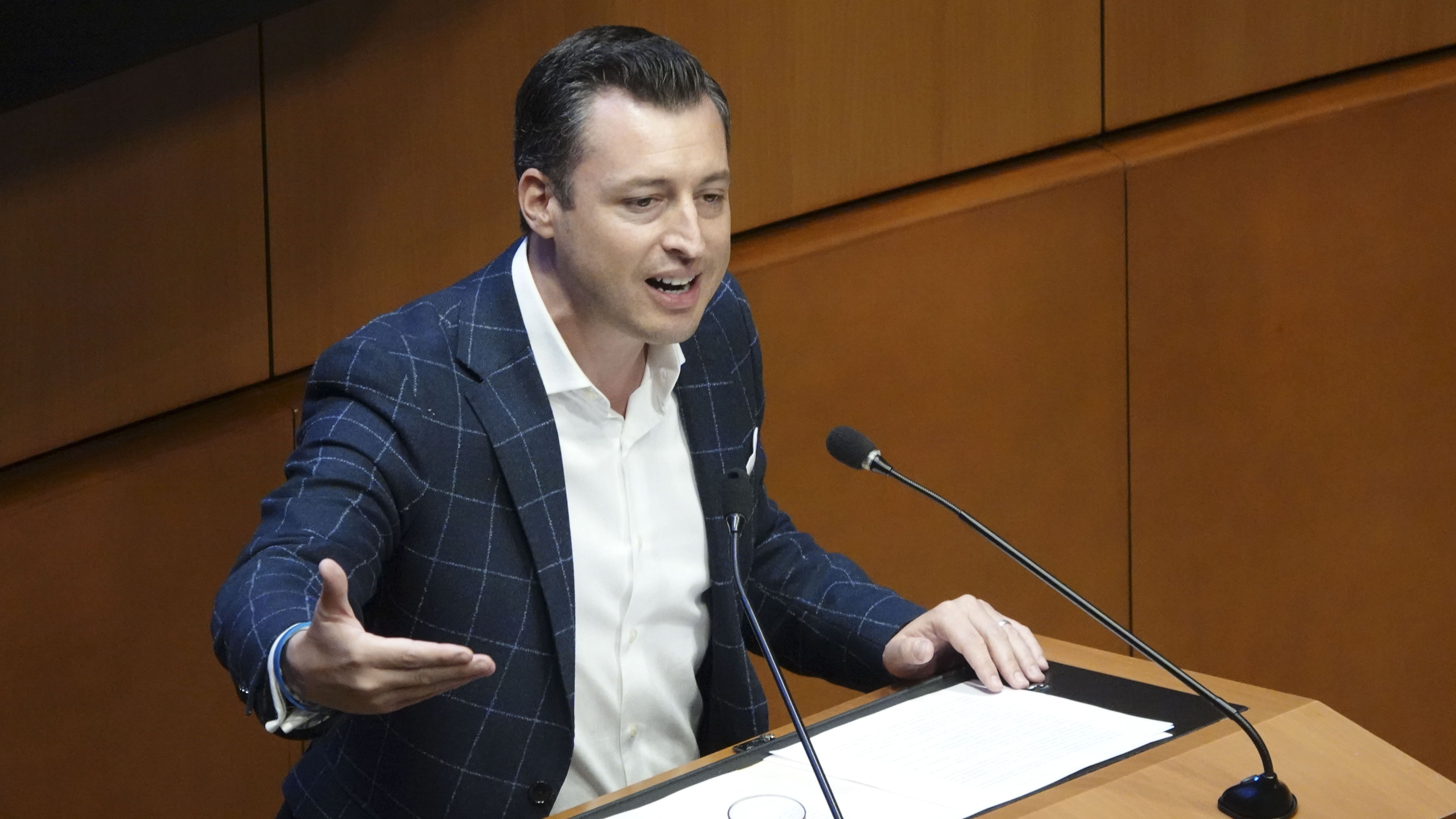 El senador reconoció que su carrera política despegó de Nuevo León.