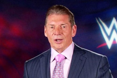 Vince McMahon deja oficialmente la presidencia de la WWE por un escándalo extramarital 