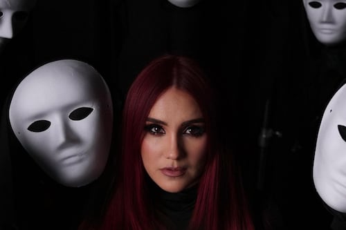 Dulce María expande trayectoria musical al estrenar canción en portugués