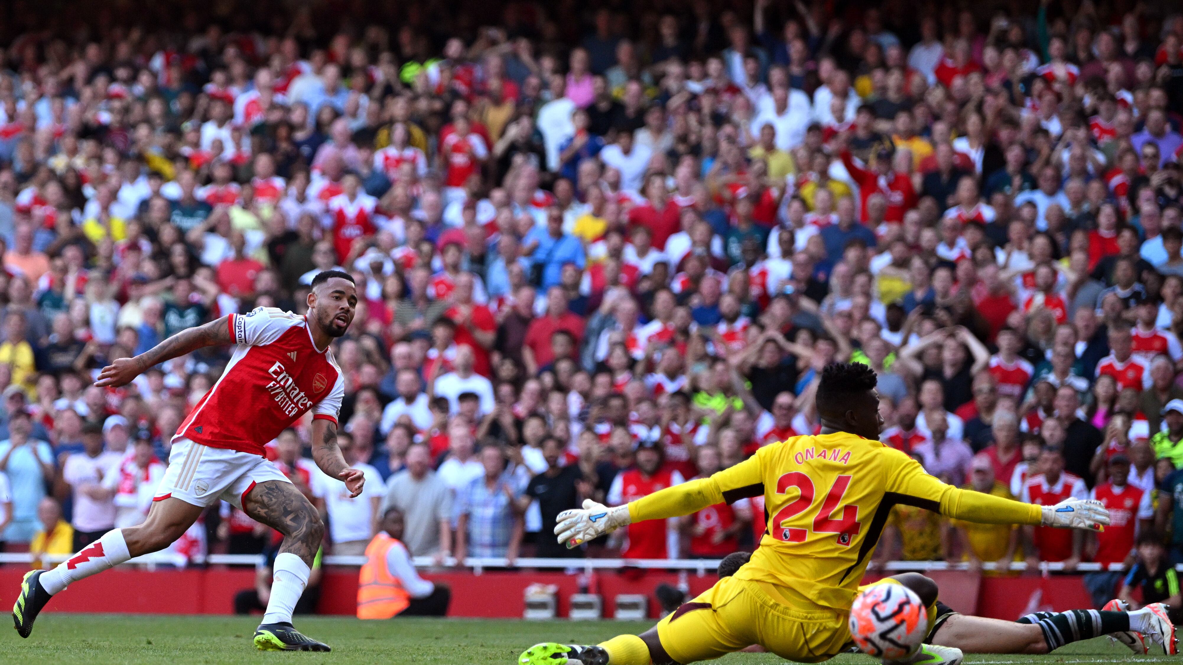 Arsenal FC v Manchester United