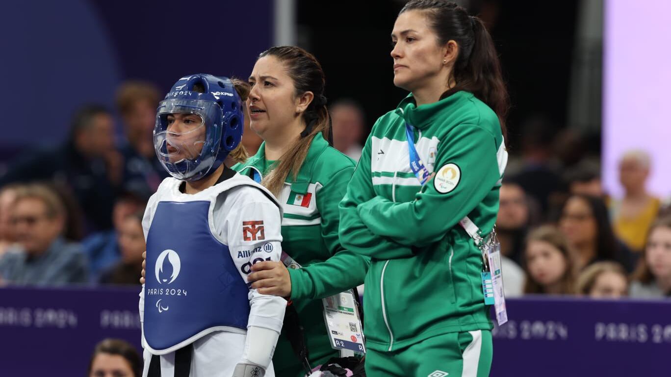 Claudia Romero fue descalificada por patada en la cabeza a su rival.