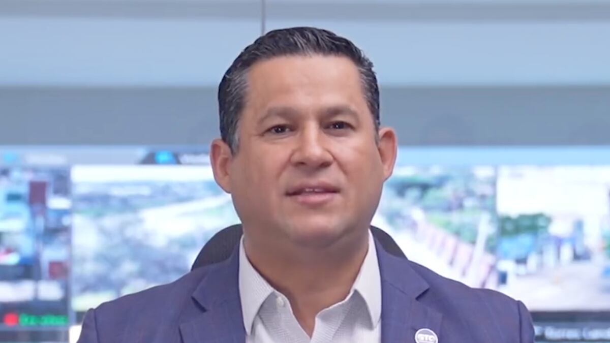 El gobernador dijo que su prioridad es garantizar la paz en el estado. (Especial)