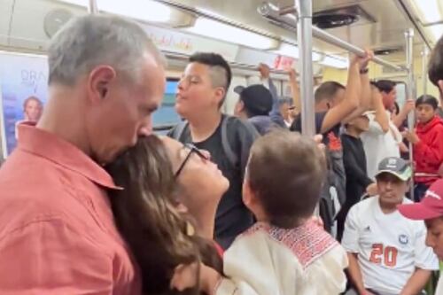 Tunden a López-Gatell por difundir video de su viaje en el Metro de CDMX
