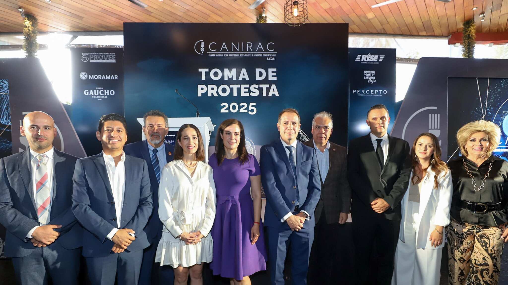 El sector restaurantero de León genera más de 31 mil empleos, contribuyendo al crecimiento económico de la ciudad, que sigue consolidándose como un destino turístico de gran relevancia.