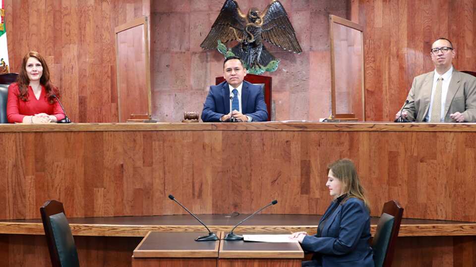 Conteo de votos en Guadalajara.