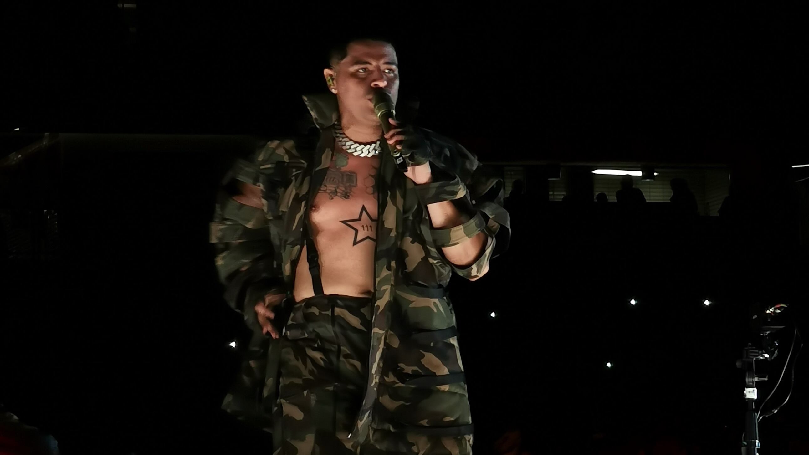 El vocalista tendrá tres día enfiestado en México.