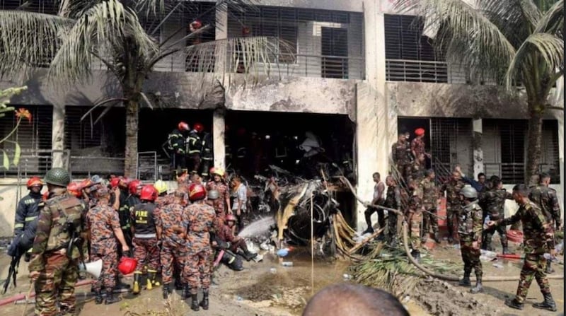 accidente aéreo Bangladés