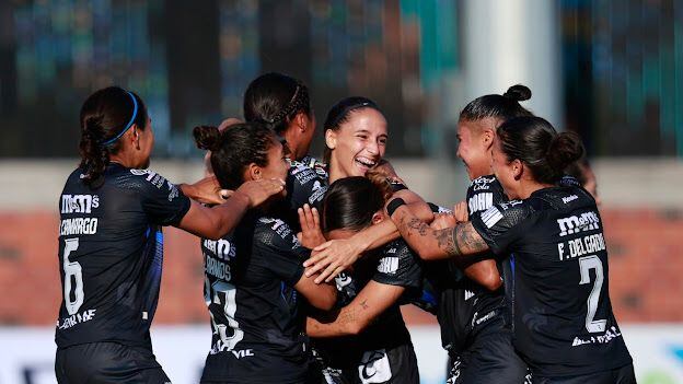 gallos femenil