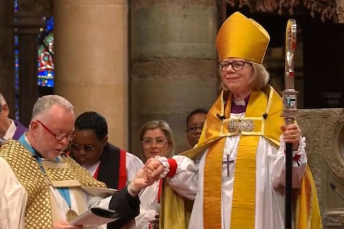 ¿Quién es Sarah Mullally, la primera mujer en liderar la Iglesia anglicana?