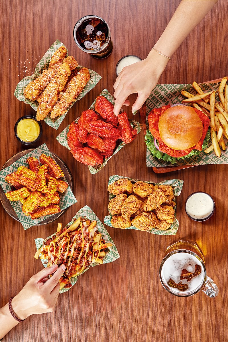 La temporada futbolera suele transformar restaurantes, bares y espacios de convivencia en auténticos puntos de reunión para los aficionados. Foto: cortesía.
