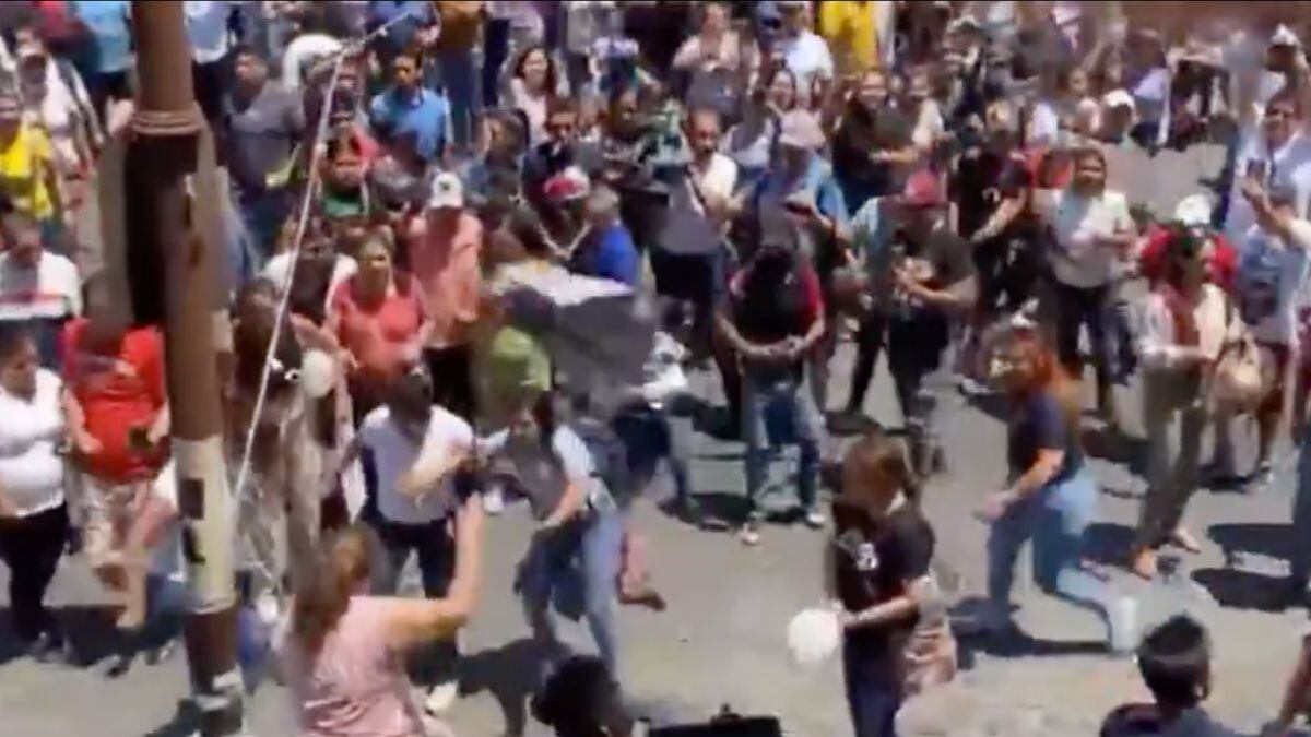 Asesinato de menor en Taxco provoca furia de familiares; intentan linchar a presuntos culpables