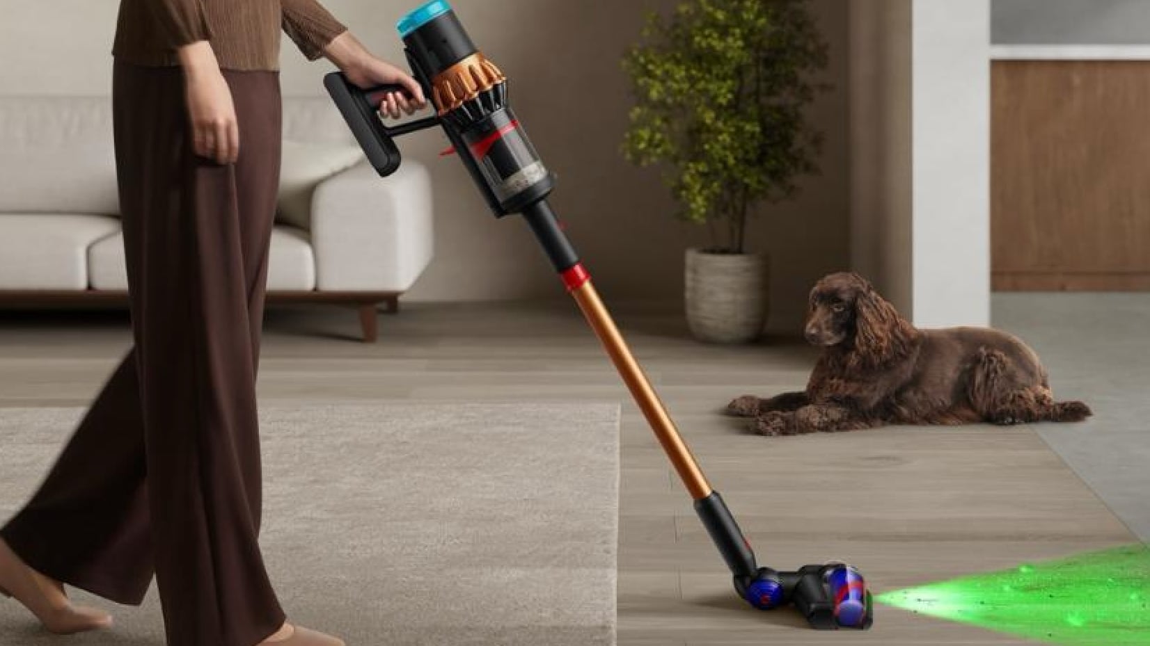 Con succión potente, cepillo anti enredos y luz que revela polvo invisible, pusimos a prueba la Piston Animal DS 60 de Dyson en un hogar lleno de retos peludos