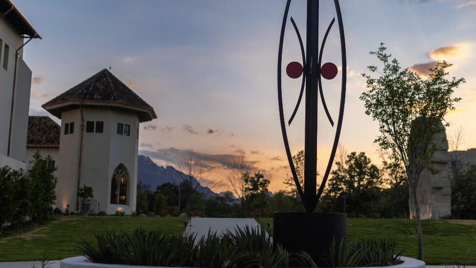 El museo es una réplica del coleccionista Mauricio Fernández, alcalde electo de San Pedro.