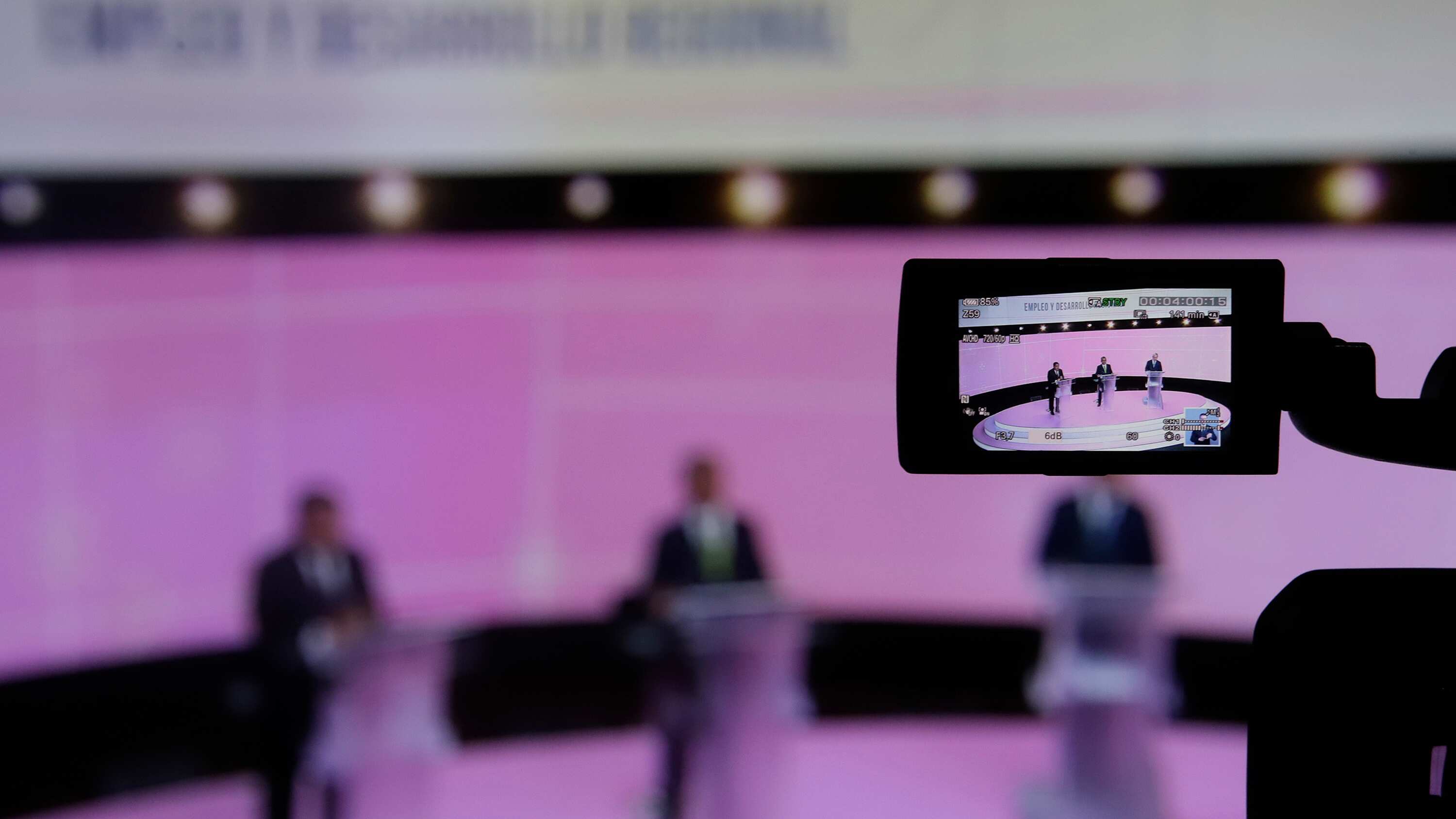 Debate entre candidatos a la alcaldía a finales de mayo