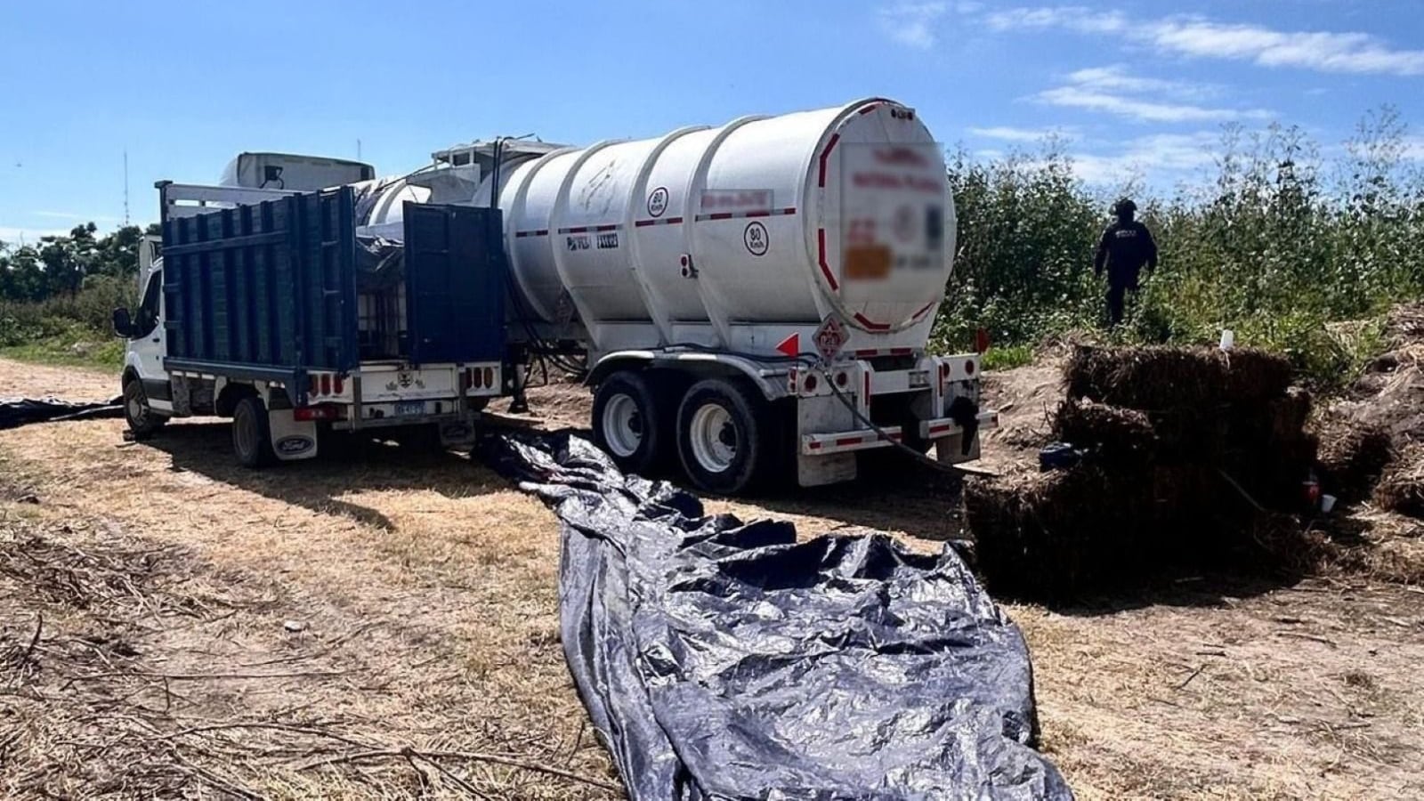 Fueron detenidos robando hidrocarburo.