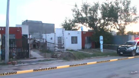 Fue en este domicilio donde los peritos encontraron a Dana fallecida y sobre una cama.