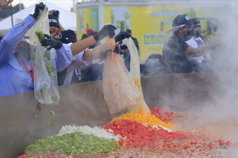 La discada se organizó en las instalaciones de la Expo Guadalupe.