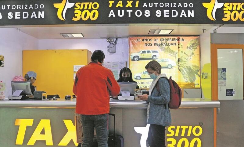 El sitio operaba con irregularidades en el aeropuerto capitalino. (@Corresponsalsmx)