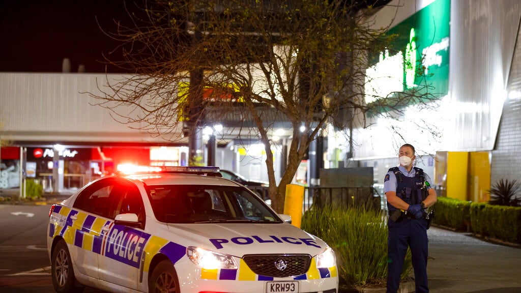 Ataque en Nueva Zelanda: Terrorista apuñala en supermercado