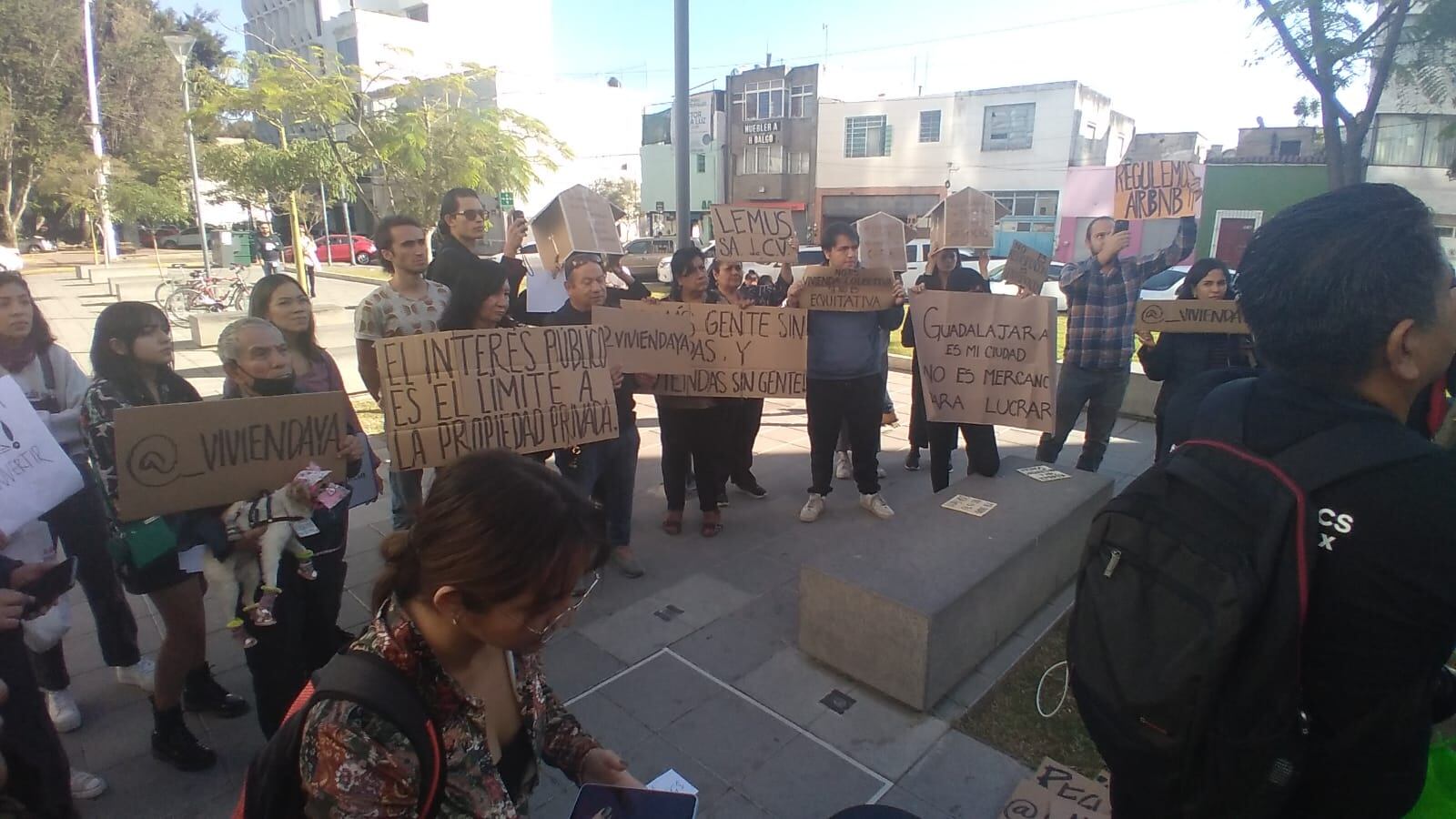 Los manifestantes afirman que se privilegia el interés empresarial sobre los derechos humanos.
