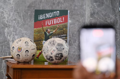 Quirarte emociona con “¡Bendito Futbol!”; Lemus destaca su legado en el deporte mexicano