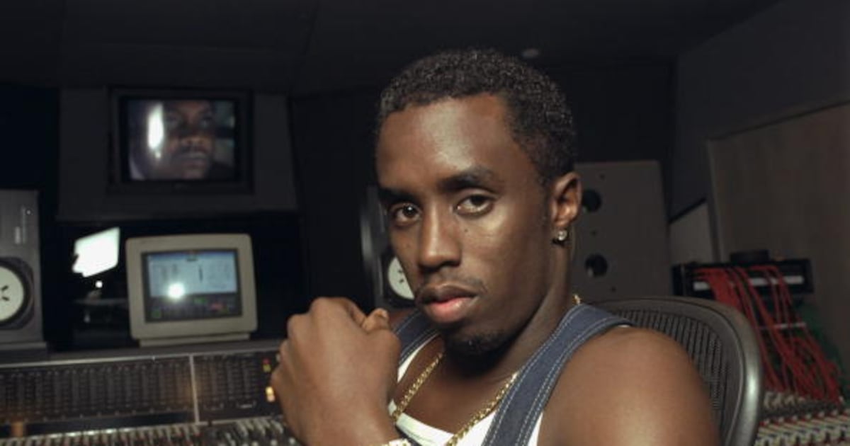 Impactante Testimonio en el Juicio contra Diddy: Su Ex Pareja Revela Abusos y Control