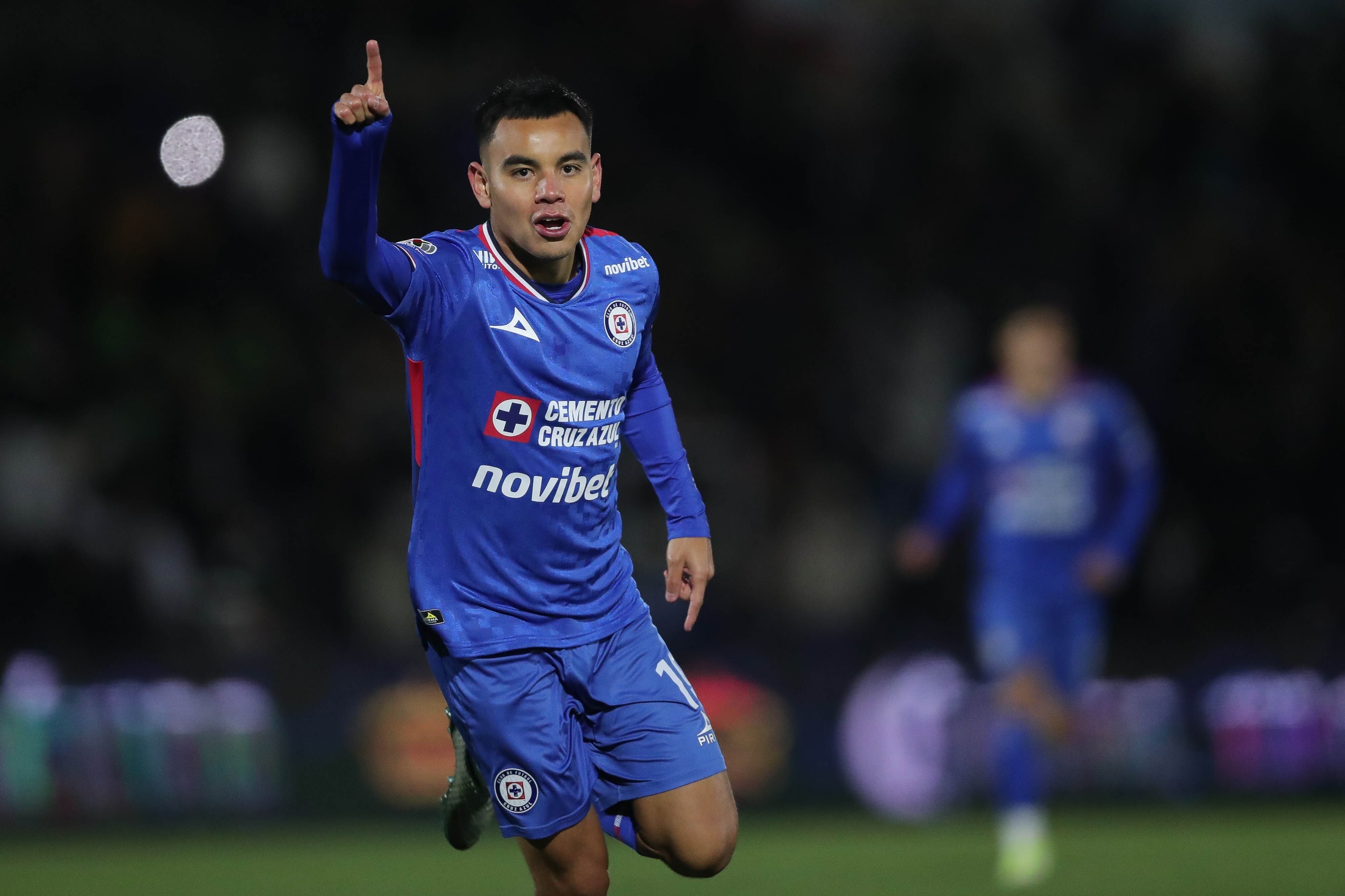 Carlos Rodriguez celebrates his goal 1-4 of Cruz Azul during the 4th round match between FC Juarez and Cruz Azul as part of the Liga BBVA MX, Torneo Clausura 2026 at Olimpico Benito Juarez Stadium, on January 30, 2026 in Ciudad Juarez, Chihuahua, Mexico.