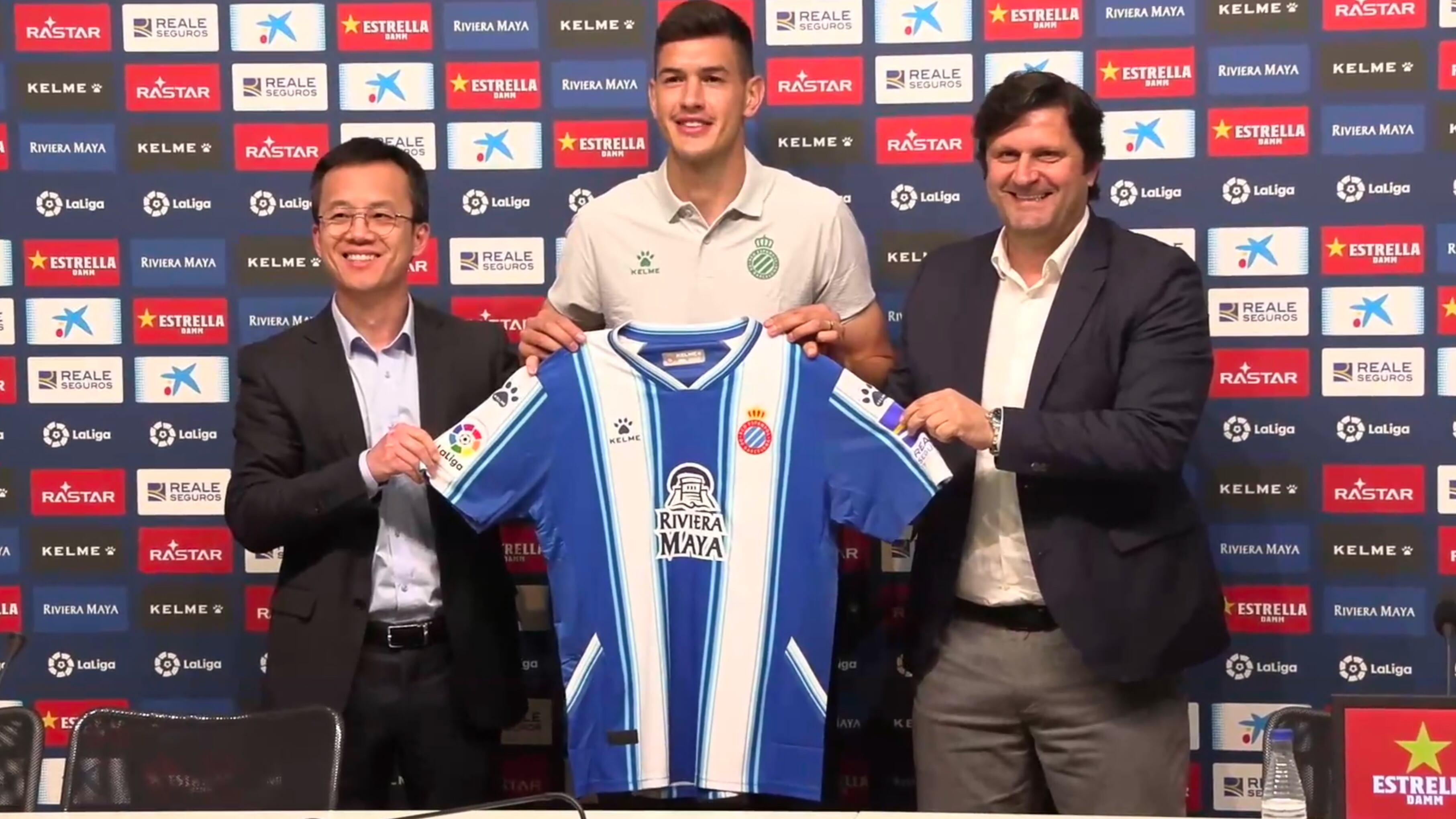 César Montes portará el número 23 con el Espanyol.