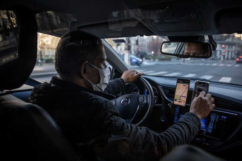 La app también implementó una función que permite a los conductores saber la ubicación exacta del viaje, para decidir si toman el servicio.