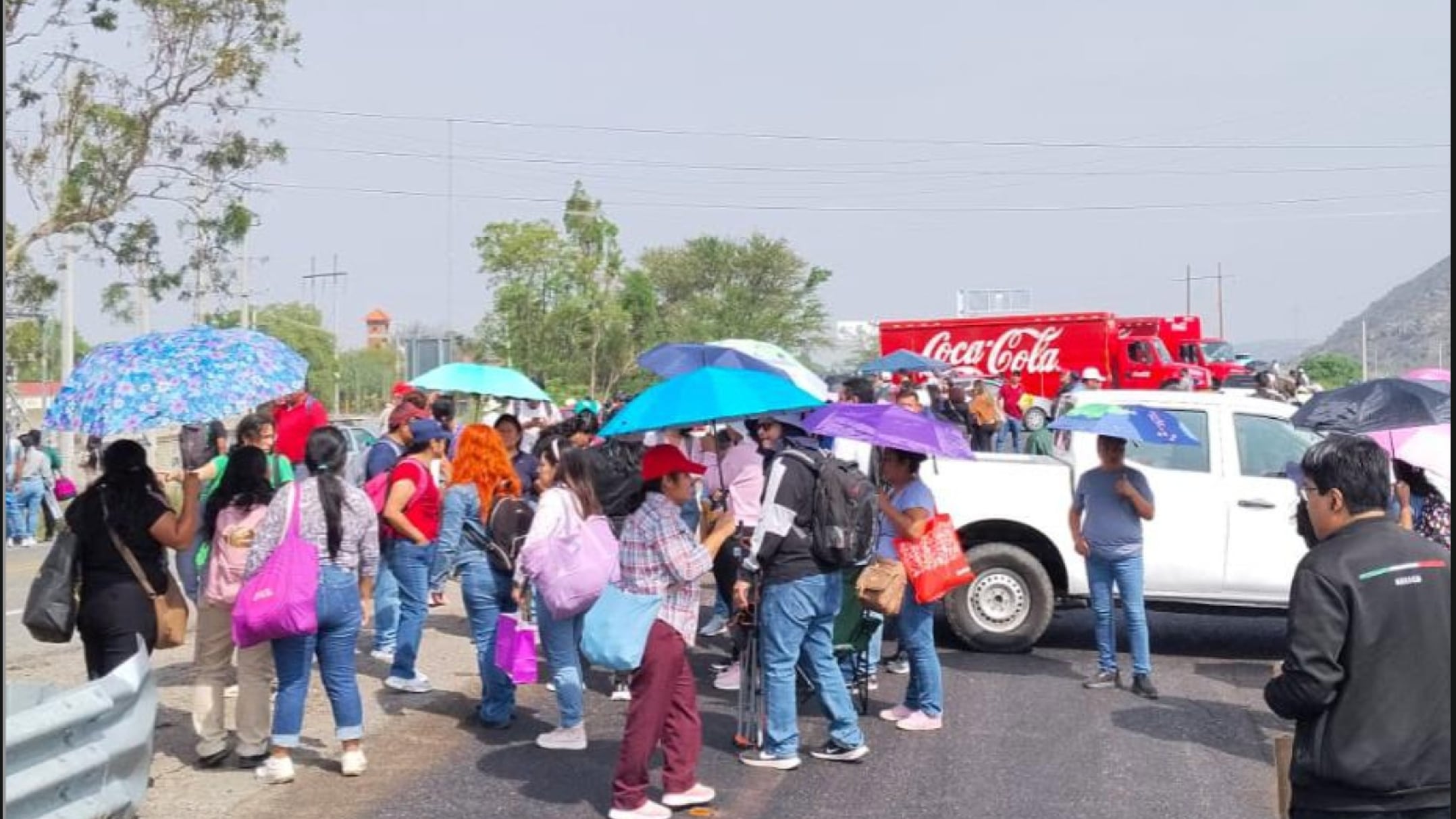 Bloqueo de la Sección 22 de la CNTE en Oaxaca