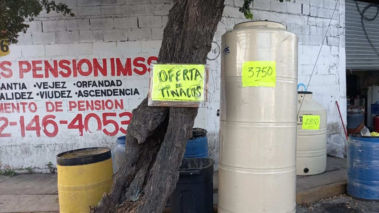 Algunas personas compraron hasta dos o tres tinacos para no volver a sufrir escasez de agua.