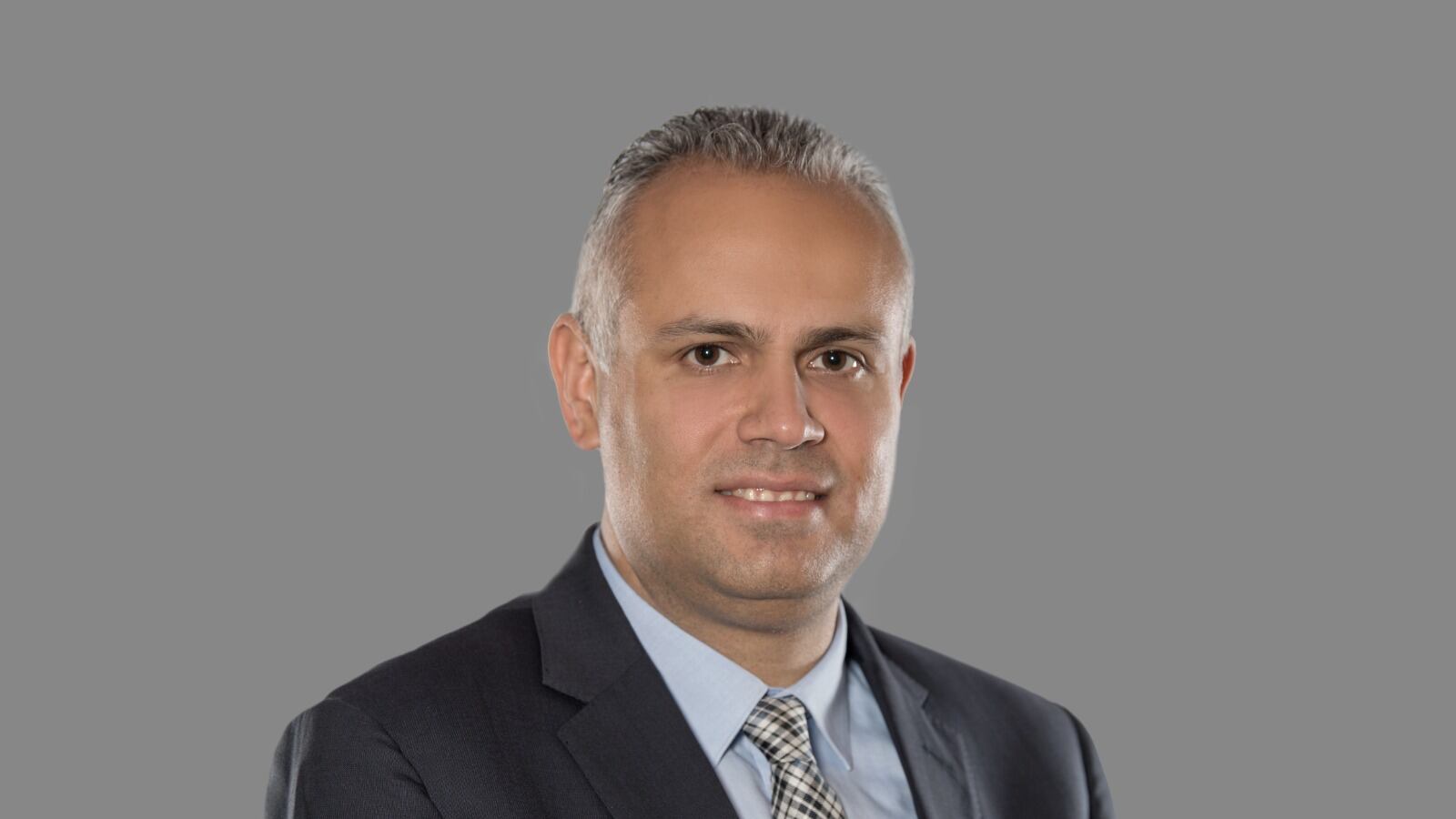 Sinan Atlig es administrador de empresas y ha colaborado en Pfizer por más de 20 años.