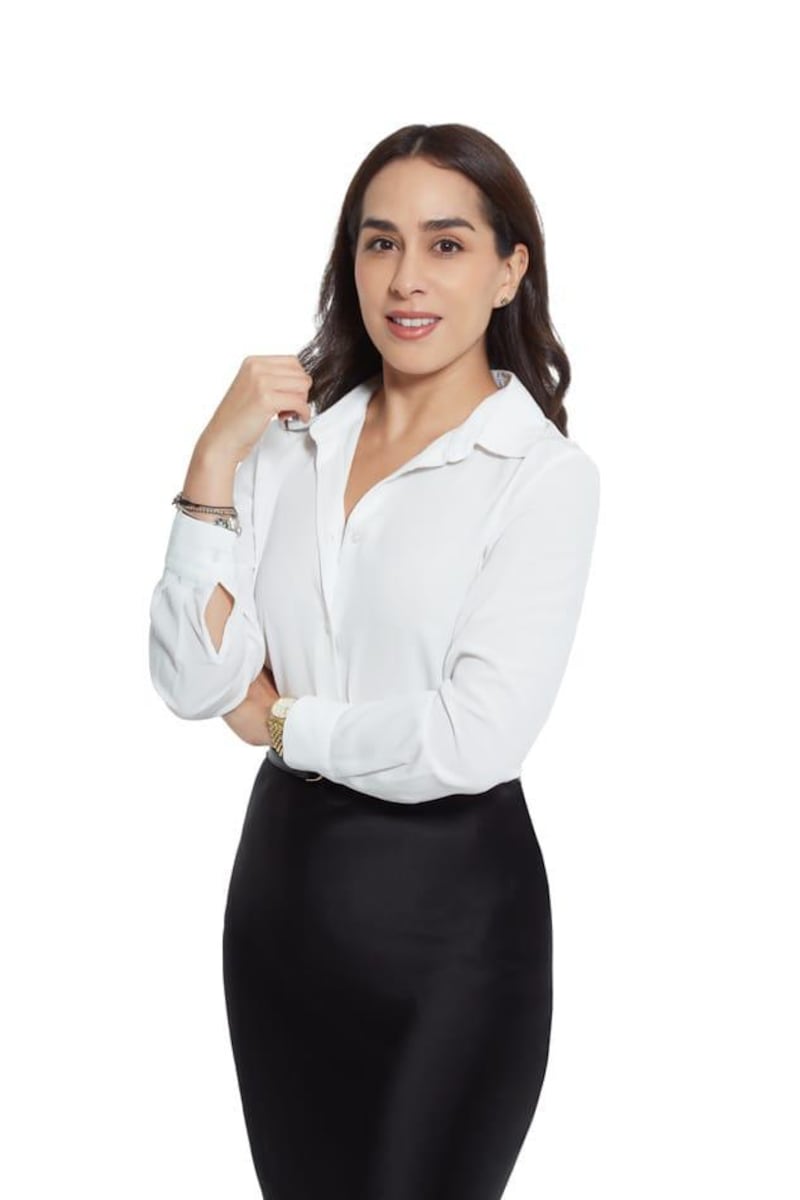 Kenya E. Pereznuñez, Gerente nacional compras de ropa Coppel